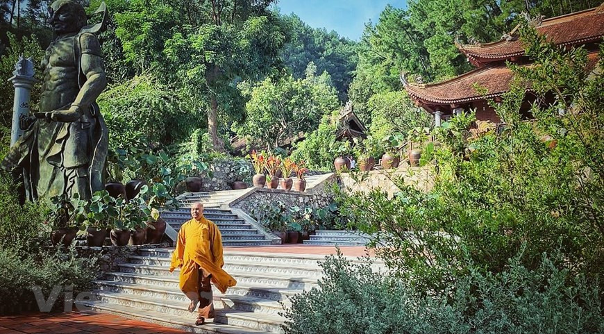 One can easily feel peace and tranquility when entering the Buddhist temple. (Photo: VNA)