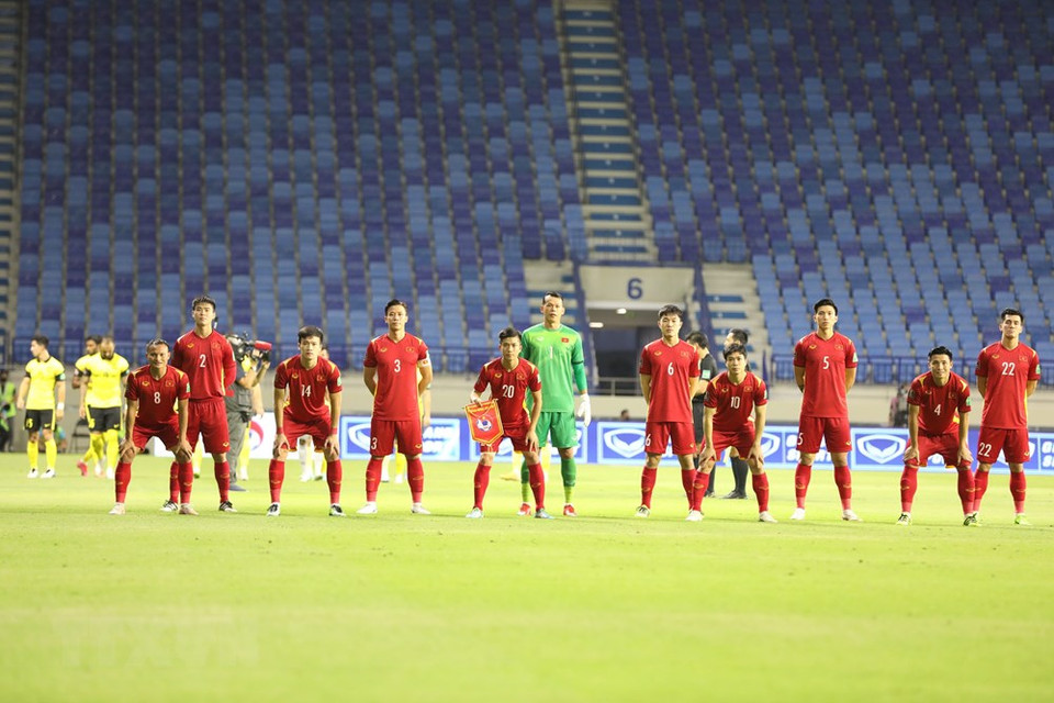 The three points mean Vietnam need only a draw with the UAE on June 15 to advance. In the photo: the Vietnamese national men's football squad in the match against Malaysia. (Photo: Hoang Linh/VNA)