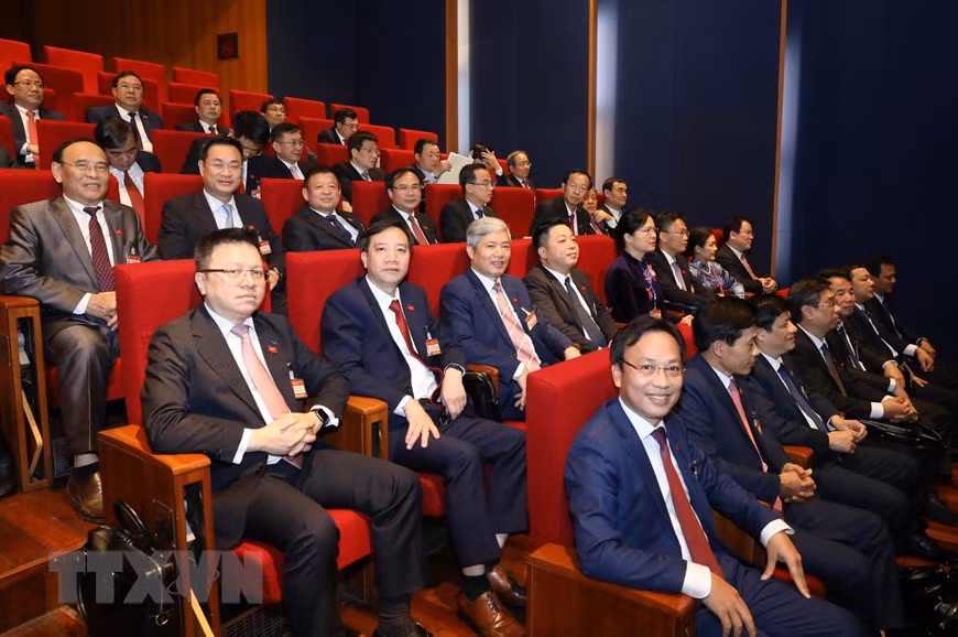 Delegates from the Party committee of the centrally-run agencies bloc attend the preparatory session of the 13th National Party Congress. (Photo: VNA)