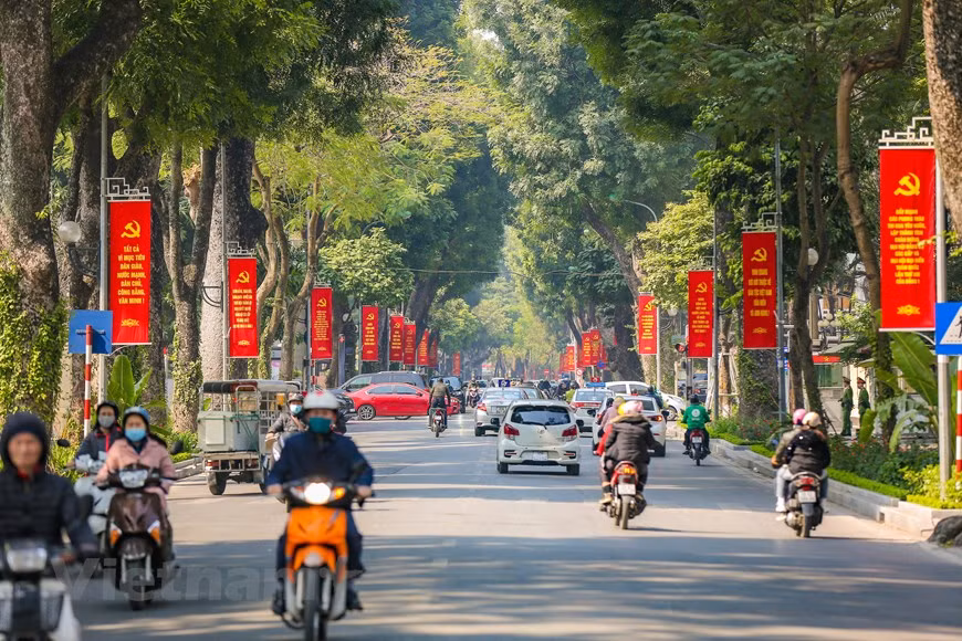 Decorations for the event have been basically completed in districts, communes, and townships, including along major streets and the headquarters of centrally-run and Hanoi agencies. (Photo: Minh Son/Vietnamplus)