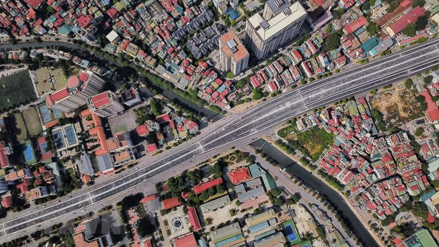 The section of Ring road No.2 which connects Vong an So intersections is located on Truong Chinh street (Photo: VNA)