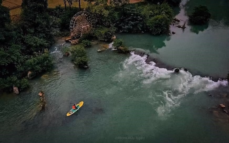 Quay Son River in Dam Thuy commune, Trung Khanh district. (Photo: VNA)