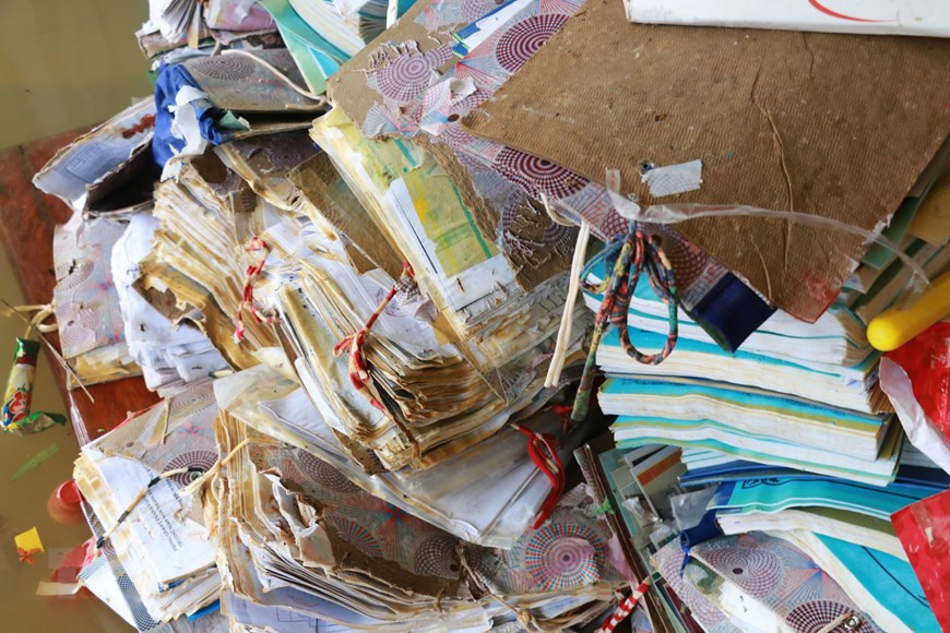 All school supplies and facilities are damaged and washed away. (Photo: VNA)