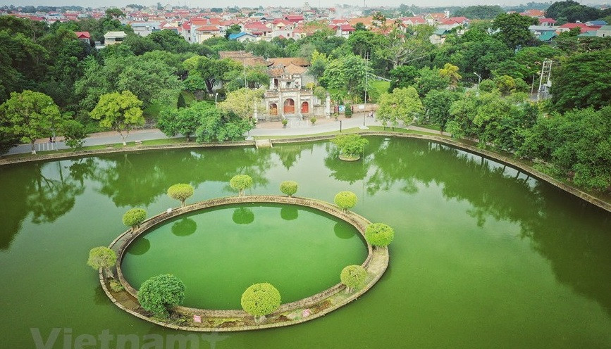 According to folklore, Thuc Phan (An Duong Vuong) defeated the last of the Hung kings in 257BC and founded the kingdom of Au Lac, choosing the site of Co Loa as his capital. (Photo: VNA)