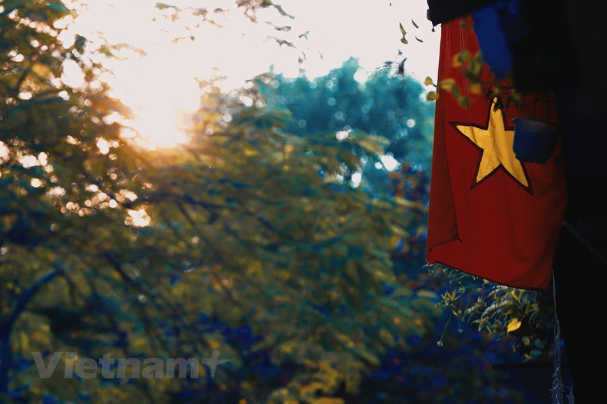 There is no rain in winter so the weather is dry and freezing cold. Due to the effects of monsoon, in December and January, Hanoi can be extremely cold. (Photo: VNA)