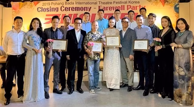 Hanoi's artists honoured at festival in RoK