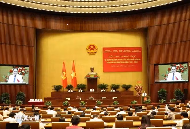 NA Chairman Tran Thanh Man speaks at the scientific conference in Hanoi on August 29. (Photo: VNA)