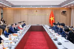 Minister of Public Security General Luong Tam Quang hosts a reception for Jens Rubbert, Chairman of the EU–ASEAN Business Council, on November 27 (Photo: VNA)