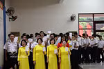 Officers, soldiers and residents in the Truong Sa special zone come to cast their ballots at Polling Station No.1 on March 15. (Photo: VNA)