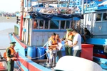 Training sessions and dialogues have improved fishermen’s understanding of regulations and the risks associated with IUU fishing. (Photo: VNA)