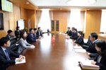 At the meeting between Deputy Prime Minister Le Thanh Long and Japan's Minister of Education, Culture, Sports, Science and Technology Abe Toshiko. (Photo: VNA)