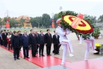 Party and State leaders, along with representatives of different generations of National Assembly deputies, paid tribute to President Ho Chi Minh at his Mausoleum in Hanoi on the morning of January 6 (Photo: VNA)