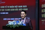 Dang Hong Anh, Chairman of the VYEA and head of VPSF 2025, speaks at the conference announcing the summary report of Vietnam Private Sector Forum 2025 and the programme to train 10,000 chief executive officers (CEOs) from 2025 to 2030 on October 8 in Hanoi. (Photo: VNA)