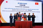 The Japanese Government-funded equipment for dioxin and environmental analysis is handed over to the Chemical Corps on January 16 (Photo: baotintuc.vn)