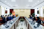 Deputy Foreign Minister Le Thi Thu Hang has a meeting with Deputy Governor of Russia's Kaluga region V.V. Potemkin in Hanoi on March 12. (Photo: VNA)
