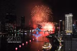 Both banks of the Han River morphs into full-throttle entertainment zones (Photo: VNA)