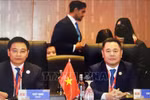 Minister of Finance Nguyen Van Thang (left) and SBV Deputy Governor Nguyen Ngoc Canh at the 12th ASEAN Finance Ministers’ and Central Bank Governors’ Meeting (AFMGM) in Kuala Lumpur, Malaysia, on April 9. (Photo: VNA)