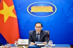 Acting Foreign Minister Le Hoai Trung (Photo: VNA)