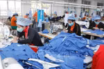 Garment production for export to Japan at Hung Viet Garment Company in Hung Yen province. (Photo: VNA)