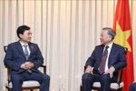 Party General Secretary To Lam (right) and Chairman of the Republic of Korea (RoK)–Vietnam Parliamentary Friendship Group Ahn Gyu-back (Photo: VNA)