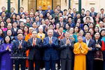 Party General Secretary and State President To Lam, other leaders and ethnic minority lawmakers of the 16th legislature at the meeting on April 20 (Photo: VNA)