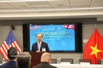 Vietnamese Ambassador to the US Nguyen Quoc Dung addresses the forum. (Photo: VNA)