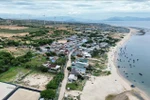 A view of Vinh Truong village, Phuoc Dinh commune, Thuan Nam district of Ninh Thuan, which is located in the project area where the construction of the Ninh Thuan 1 Nuclear Power Plant has been suspended and essential infrastructure works have been invested in. (Photo: VNA)