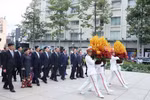 At President Ho Chi Minh Statue Park (Photo: VNA)