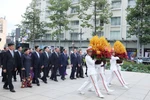 At President Ho Chi Minh Statue Park (Photo: VNA)