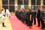 A delegation comprising representatives from the Embassy of Vietnam, affiliated agencies, and the Vietnamese community in Laos pays homage to Khamtay Siphandone, former President of the Lao People’s Revolutionary Party (LPRP) and former President of Laos. (Photo: VNA)