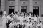 President Ho Chi Minh and journalists (Photo: VNA)