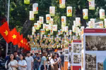 Festivals contribute to introducing and promoting destinations, products, services, and tourism gifts of Hanoi. (Photo: VNA).