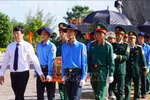 A ceremony is held on July 25 morning at the Tam Nong martyrs’ cemetery in Phu Tho commune, Dong Thap province, for 43 Vietnamese volunteer soldiers and experts who laid down their lives in Cambodia and Dong Thap province during wartime. (Photo: VNA)