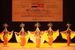 Egyptian artists perform traditional dances in a special art programme by the Egyptian national folk dance troupe at the Hanoi Opera House on January 22, 2014. (Photo: VNA)