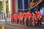 Chorale senior du CEAO from Canada team, conducted by Maxime Bégin, perform at the awards. (Photo: VNA) 