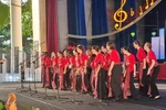 Chorale senior du CEAO from Canada team, conducted by Maxime Bégin, perform at the awards. (Photo: VNA) 