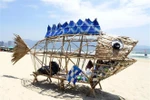 A trash collection model at My Khe beach in Da Nang city (Photo: VNA)