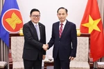 Minister of Foreign Affairs Le Hoai Trung (R) receives ASEAN Secretary-General Kao Kim Hourn in Hanoi on January 14, 2026. (Photo: VNA)