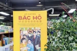 The cover of Ke Chuyen Bac Ho (Telling Stories about Uncle Ho), a bilingual picture book published by Kim Dong Publishing House. (Photo courtesy of Kim Đồng Publishing House)