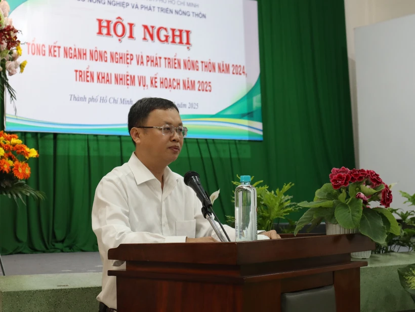 Nguyen Xuan Hoang, acting Director of HCM City's Department of Agriculture and Rural Development, speaks at the conference on January 10. (Photo: VNA)