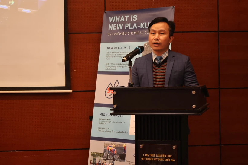 Trieu Duc Huy, Deputy General Director of the Ministry of Natural Resources and Environment’s National Centre for Water Resources Planning and Investigation (NAWAPI), speaks at the workshop in Hanoi on February 10. (Photo: VNA)