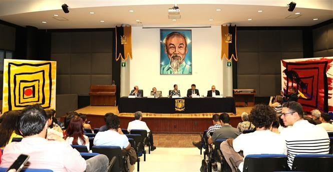 The seminar held at the National Autonomous University of Mexico on April 29 (Photo: VNA)