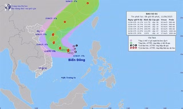 A map showing the expected path of the first typhoon of the year, named Wutip, on June 11 morning. (Photo: nchmf.gov.vn)