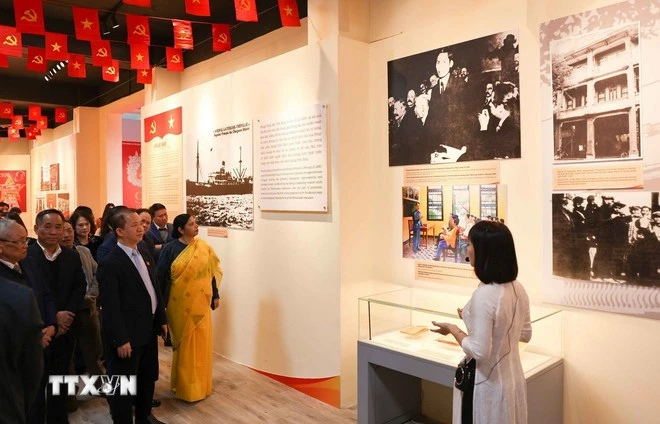 The exhibition displays over 150 objects kept at the museum and the Archives Department of the Party Central Committee Office. (Photo: VNA)