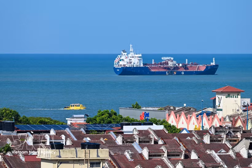 The Strait of Malacca as seen from Malaysia (Photo: Xinhua/VNA)