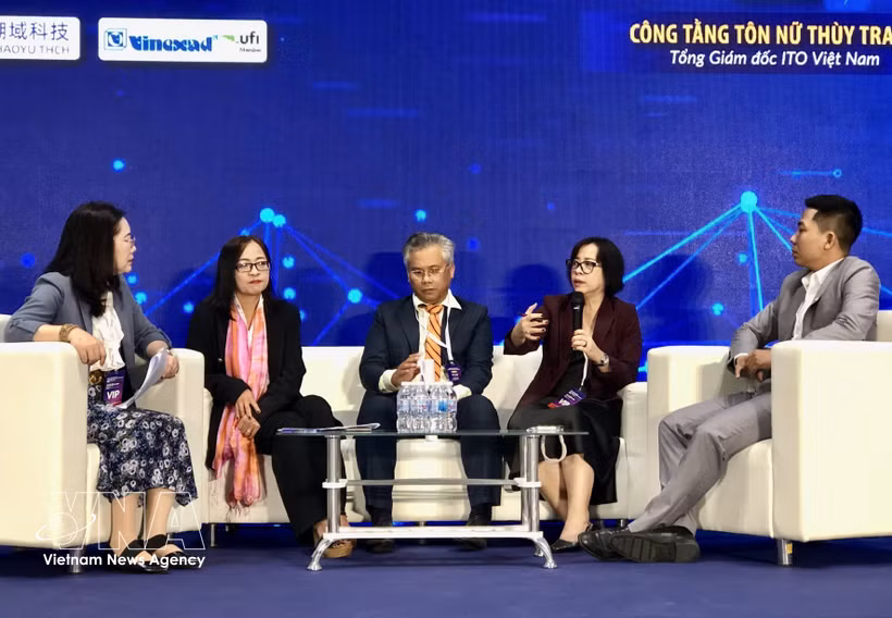 Participants in the forum in Ho Chi Minh City on May 28 (Photo: VNA)