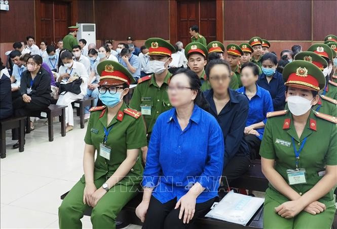 Truong My Lan (front, centre) and accomplices at the appeal trial that started on March 25, 2025. (Photo: VNA)