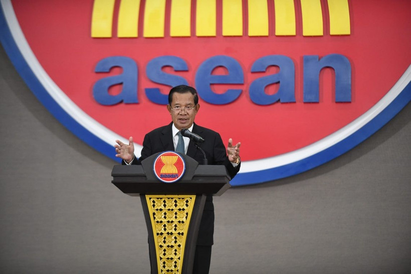Cambodian Senate Samdech Techo Hun Sen speaks at the ceremony on May 5. (Photo: asean.org)