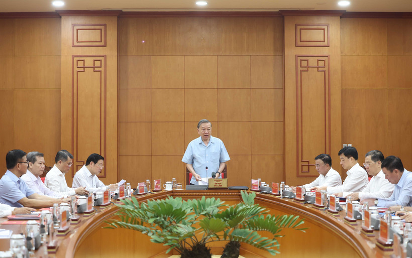 Party General Secretary To Lam speaks at the meeting of the standing members of the Central Steering Committee on Prevention and Control of Corruption, Wastefulness and Negative Phenomena on September 29. (Photo: VNA)