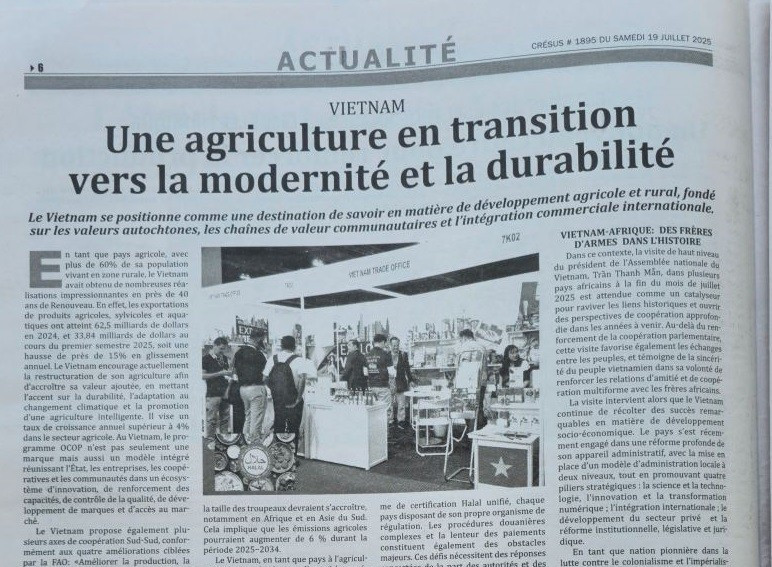 The article on Algerian daily Crésus (Photo: VNA)